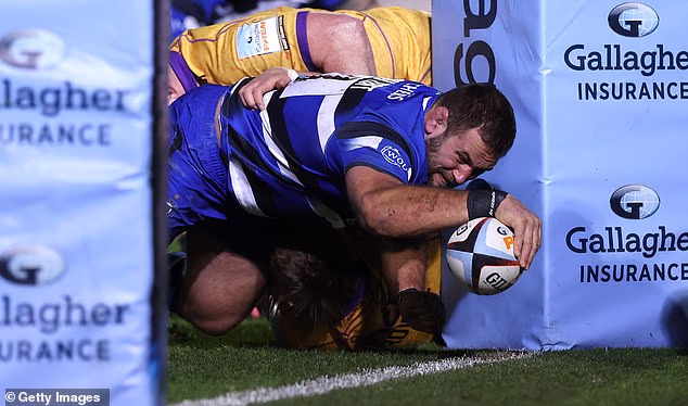 Thomas du Toit est l'un des scrummers les plus redoutés au monde et a marqué deux essais pour Bath contre Northampton lorsque les équipes se sont rencontrées lors du PREM en décembre.