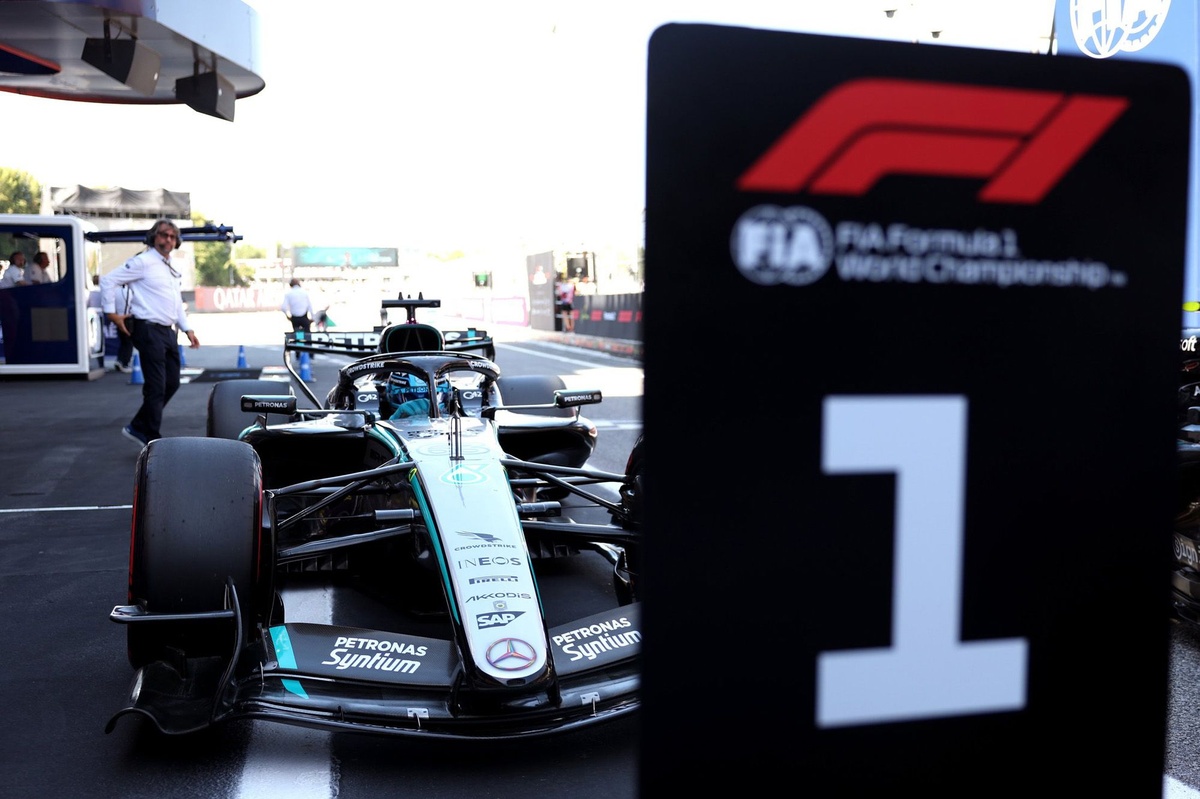 GP de F1 Barcelone : Russell bat Hamilton en pole alors que Leclerc chute