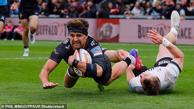 Henry Slade était en forme impérieuse pour Exeter contre les Saracens au PREM samedi