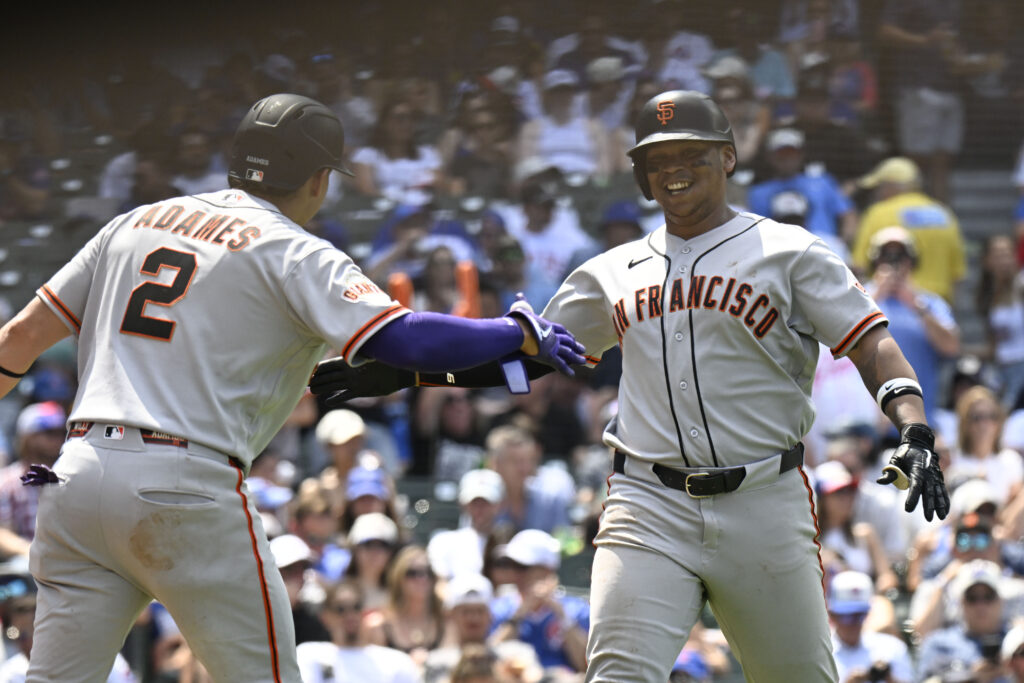 Il semble que les Giants soient ouverts aux offres pour Devers et Adames