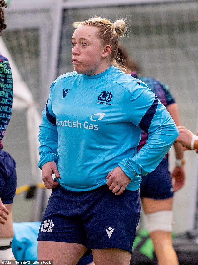 Skeldon admet qu'elle a été agréablement surprise par la croissance du rugby féminin
