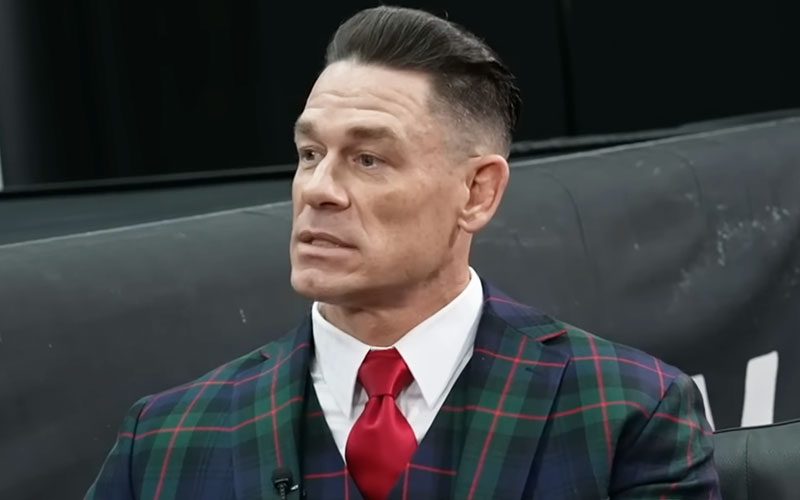 John Cena affirme que ce serait un suicide financier de le juger dans un autre match