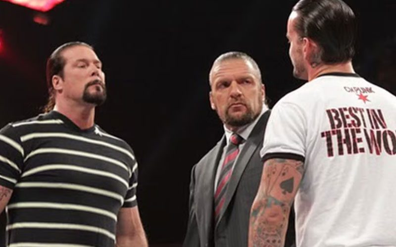 Kevin Nash affirme que CM Punk a retiré son match de la WWE après un tir non scénarisé contre Triple H