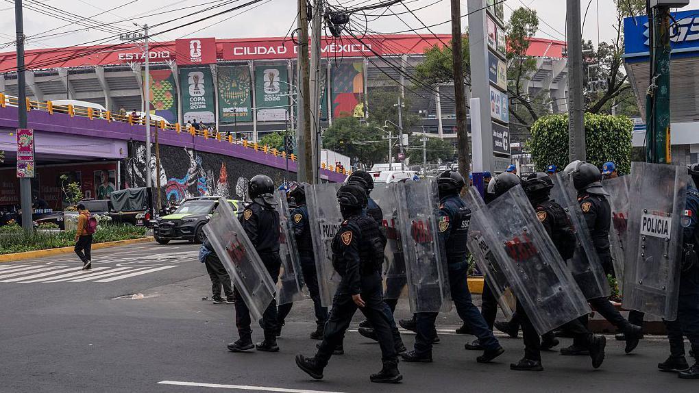 La fièvre de la Coupe du monde rencontre les manifestations à Mexico