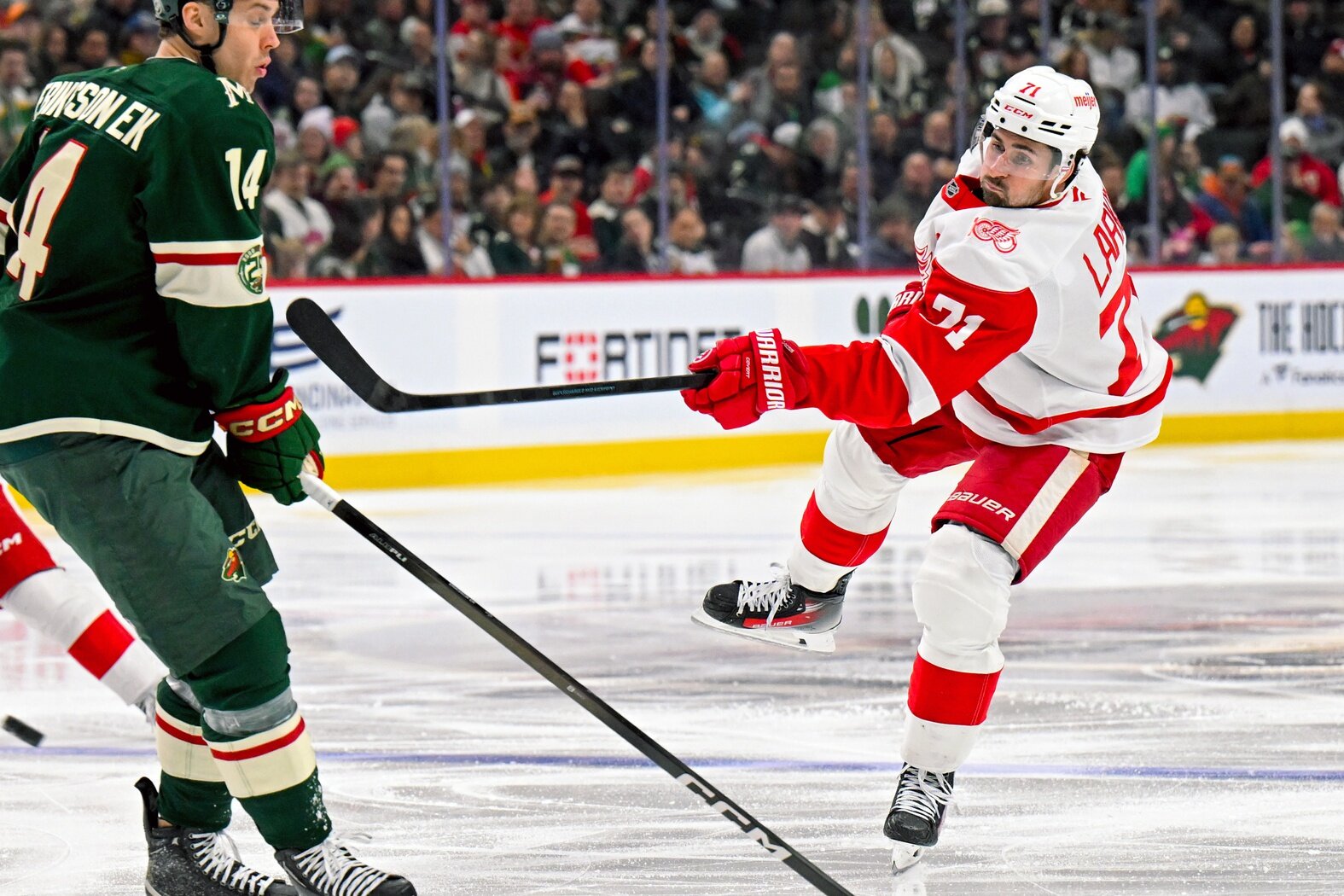 Le Wild a-t-il ce qu'il faut pour faire venir Dylan Larkin ? - Sauvage du Minnesota