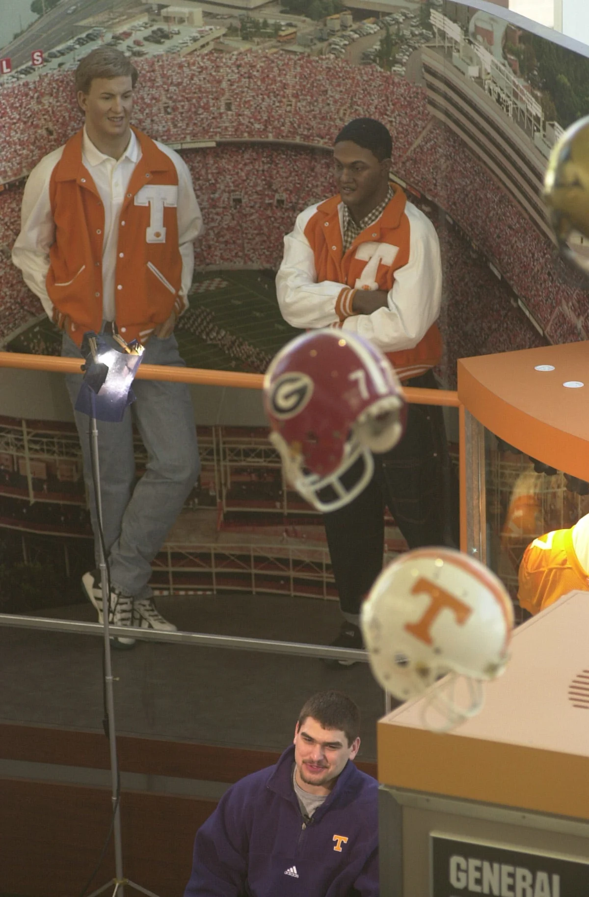 Le lecteur veut savoir ce qui s'est passé au musée du football du Tennessee | Adams