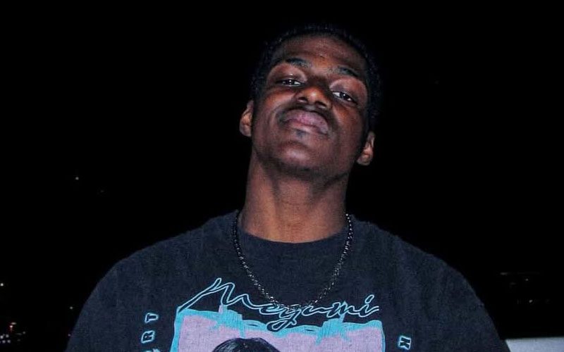 Le lutteur indépendant "Black Flash" Jordan Saint est décédé à 23 ans