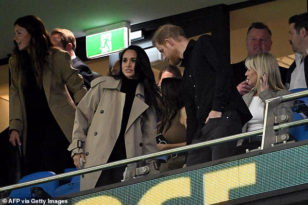Le duc et la duchesse de Sussex arrivent en tant qu'invités spéciaux au stade Allianz pour le match des NSW Waratahs