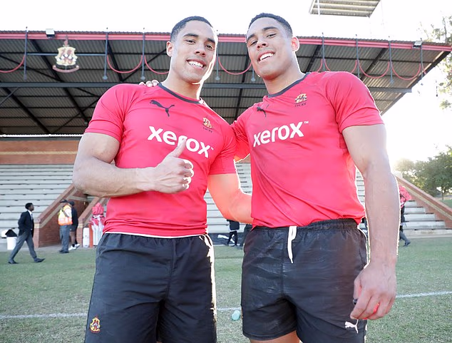 Josh et James Mackenzie ont troqué le Kingswood College en Afrique du Sud contre Scotstoun