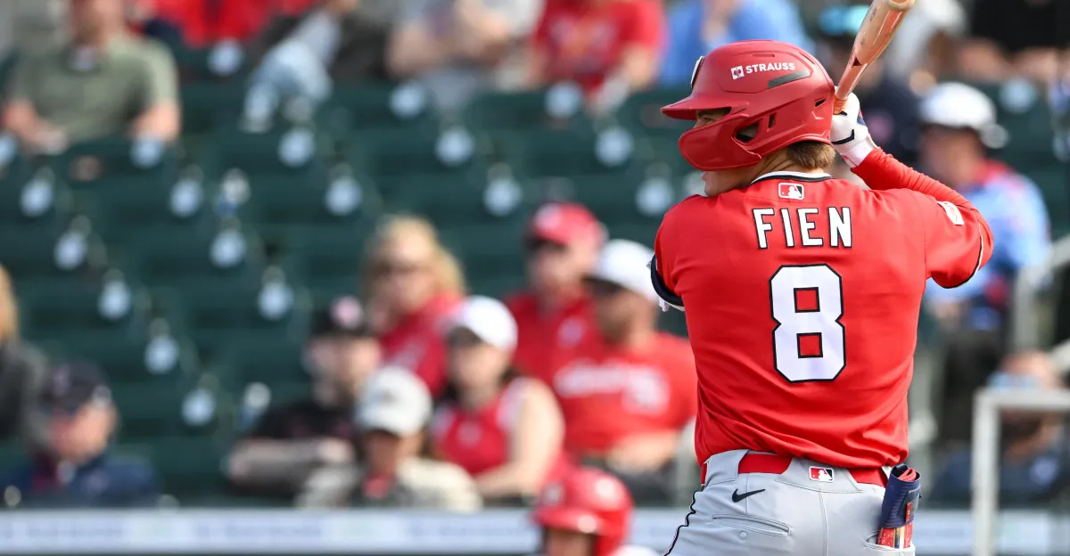 Les Nationals de Washington ont transformé Gavin Fien en voltigeur