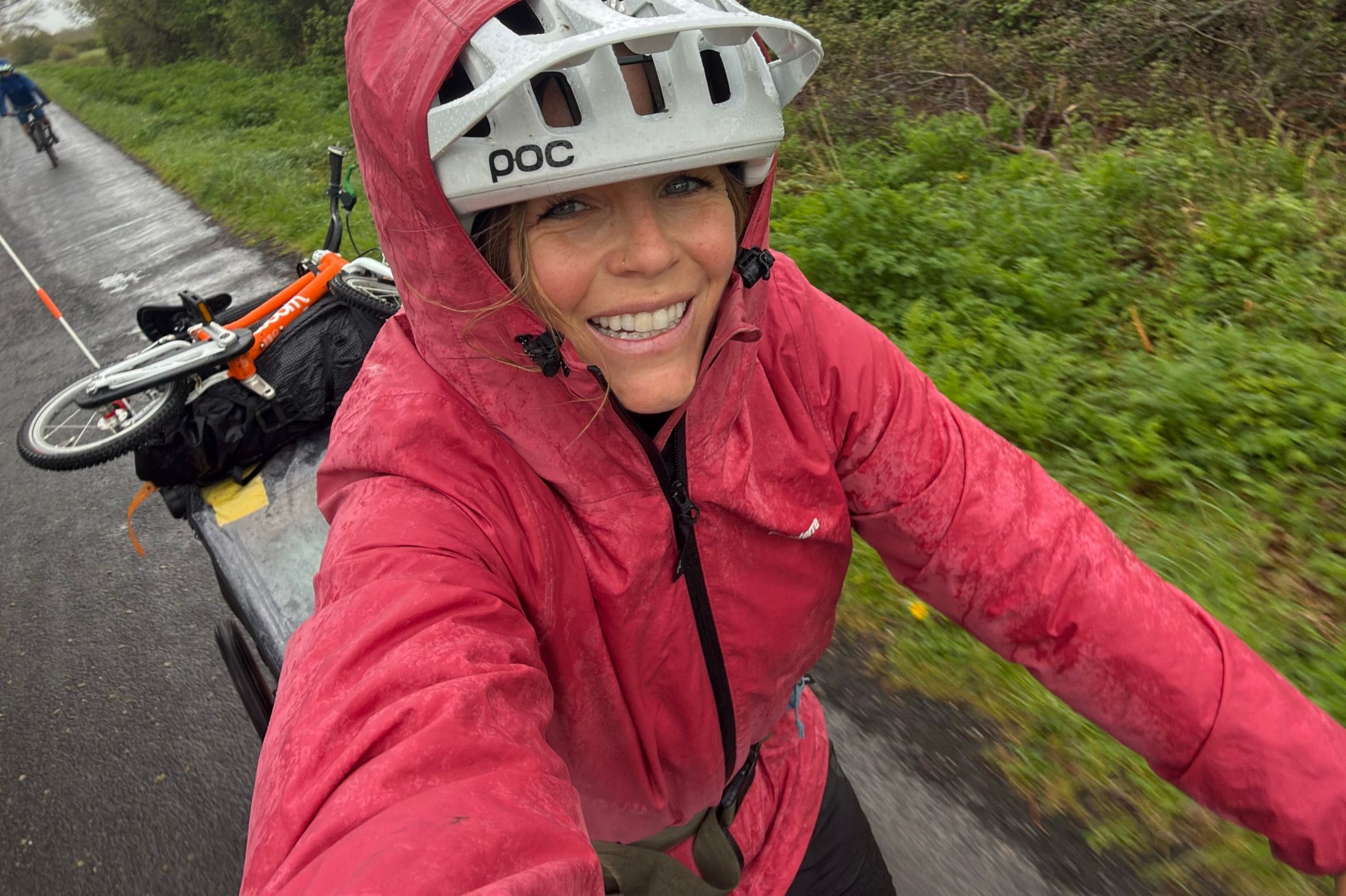 « Libérez-vous de ce fardeau ou de cette attente selon laquelle vous devez être productif pour être heureux » : la maman britannique de l'aventure inspire des milliers de personnes à se lancer dans de petites aventures