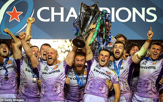 Les Chiefs d'Exeter célèbrent leur victoire en Coupe des Champions 2020 dans un Ashton Gate vide - la dernière fois qu'une équipe non française a remporté la compétition d'élite du rugby européen