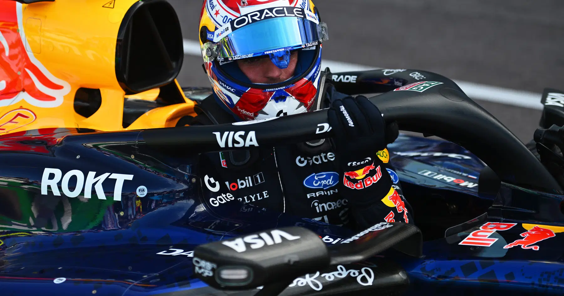 Max Verstappen émet un avertissement à Red Bull alors que Kimi Antonelli fait marche arrière - RacingNews365 Review