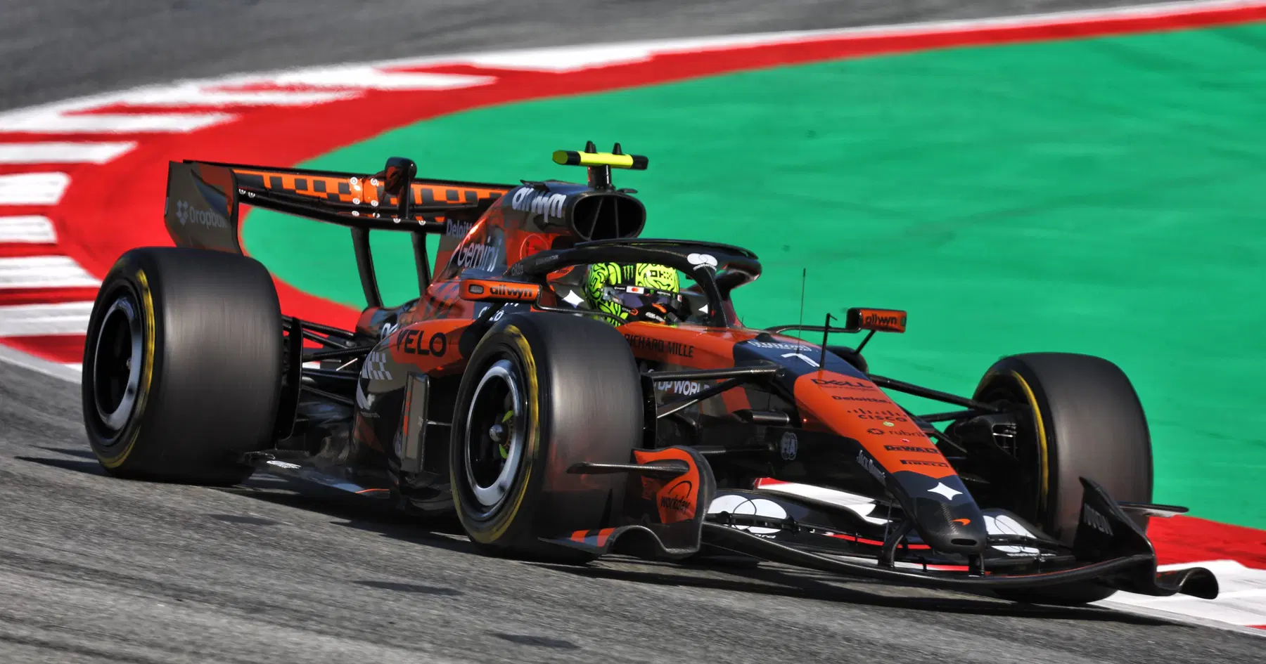 McLaren admet que la relation avec Mercedes est devenue un désavantage pour F1 2026