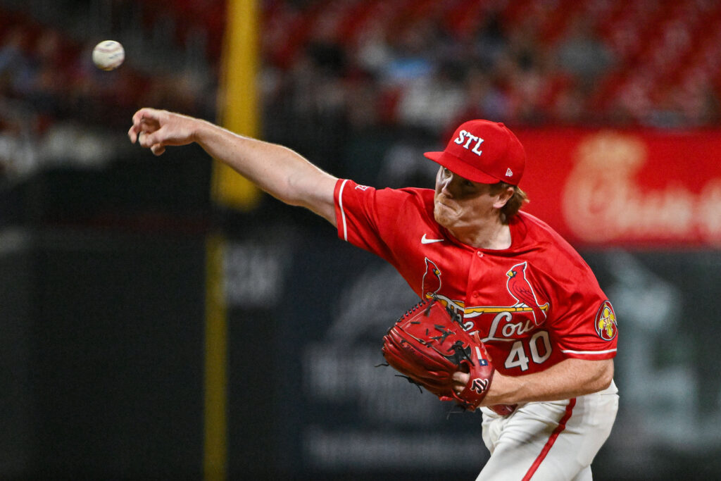 Notes des cardinaux : Dobbins, rotation à six, Urías
