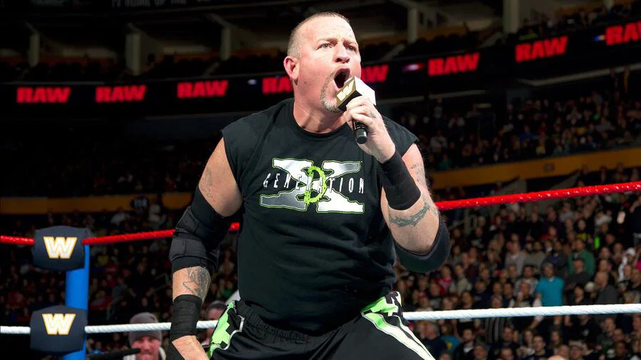 Road Dogg dit que la WWE a besoin de plus de personnages intermédiaires au lieu de plus d'événements principaux