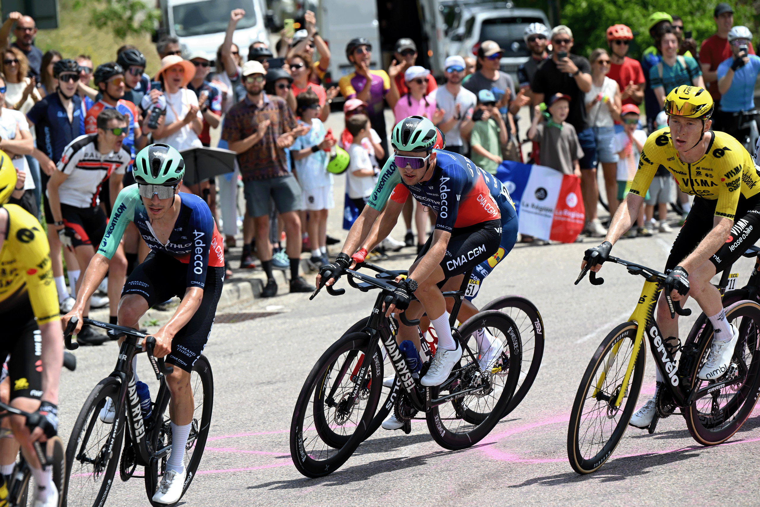Tour Auvergne-Rhône-Alpes étape 6 EN DIRECT – Paul Seixas sera-t-il à la hauteur des attentes lors de la première des trois journées de grande montagne ?