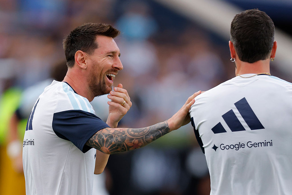 Va-t-il mettre fin à la malédiction ? Messi monte, marque et 🇦🇷 reste numéro 1