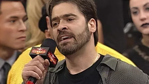 Vince Russo blâme Eric Bischoff pour les problèmes d'agonie et de Hulk Hogan de la TNA, prédit le retour de Vince McMahon au sommet de la WWE, Roddy Piper, plus