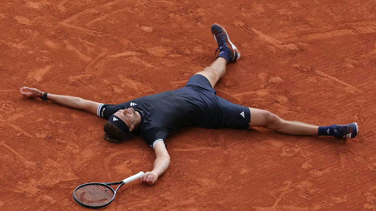 Zverev bat Cobolli lors d'une finale tendue à Paris pour son premier Grand Chelem
